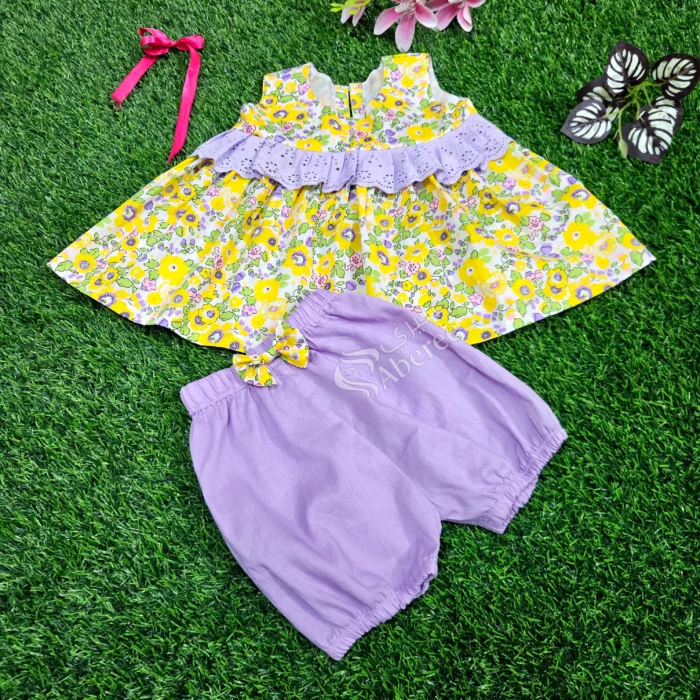Baby girls tops and half pants