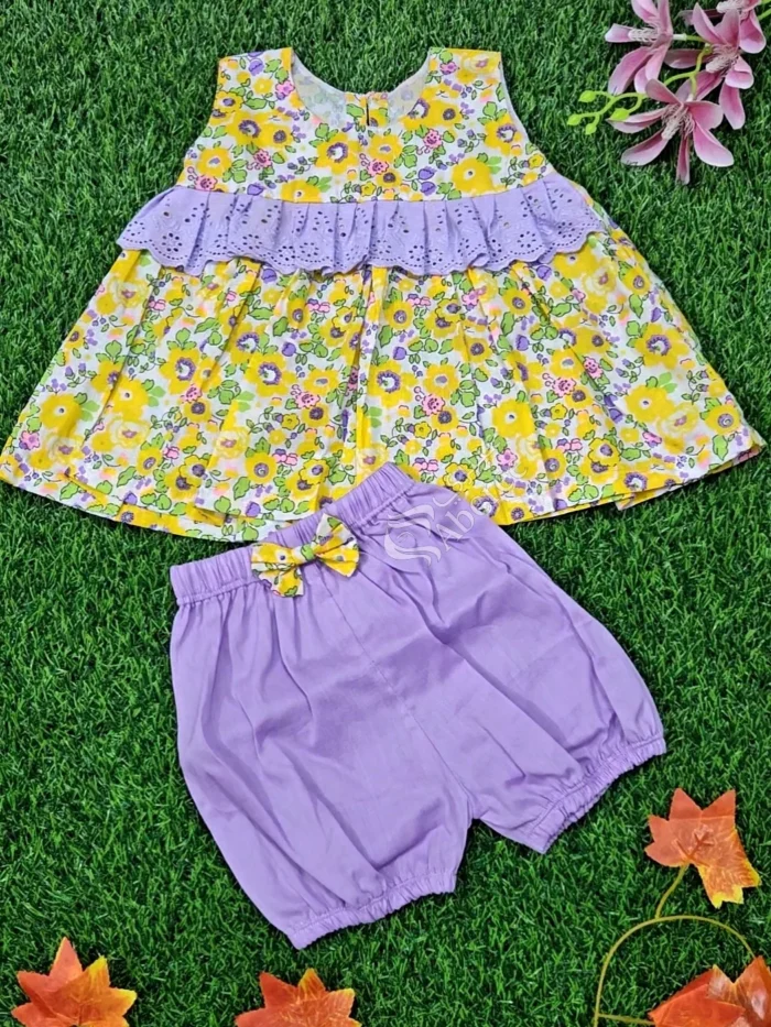 Baby girls tops and half pants